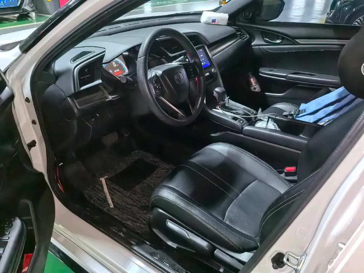 2021 Honda Civic 1.5T 177HP L4 CVT,autocango,china used car exporter,china ev exporter,chinese used car exporter,chinese used ev exporter