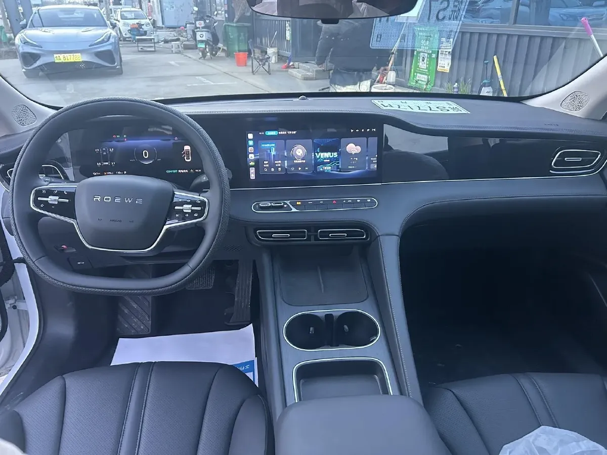 2025 Roewe D7 1.5L 112HP L4 1DHT PHEV 19.7KWH,autocango,china used car exporter,china ev exporter,chinese used car exporter,chinese used ev exporter