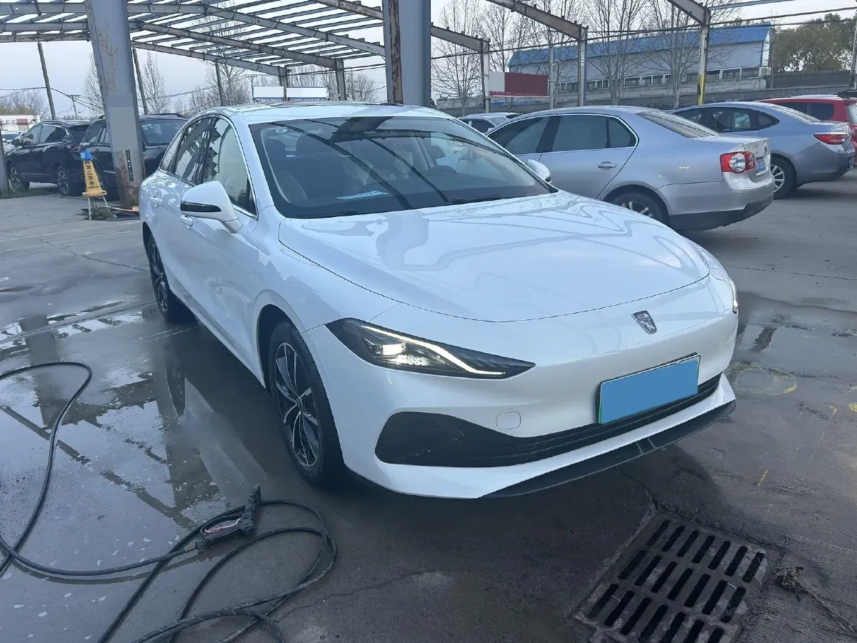 2025 Roewe D7 1.5L 112HP L4 1DHT PHEV 19.7KWH,autocango,china used car exporter,china ev exporter,chinese used car exporter,chinese used ev exporter
