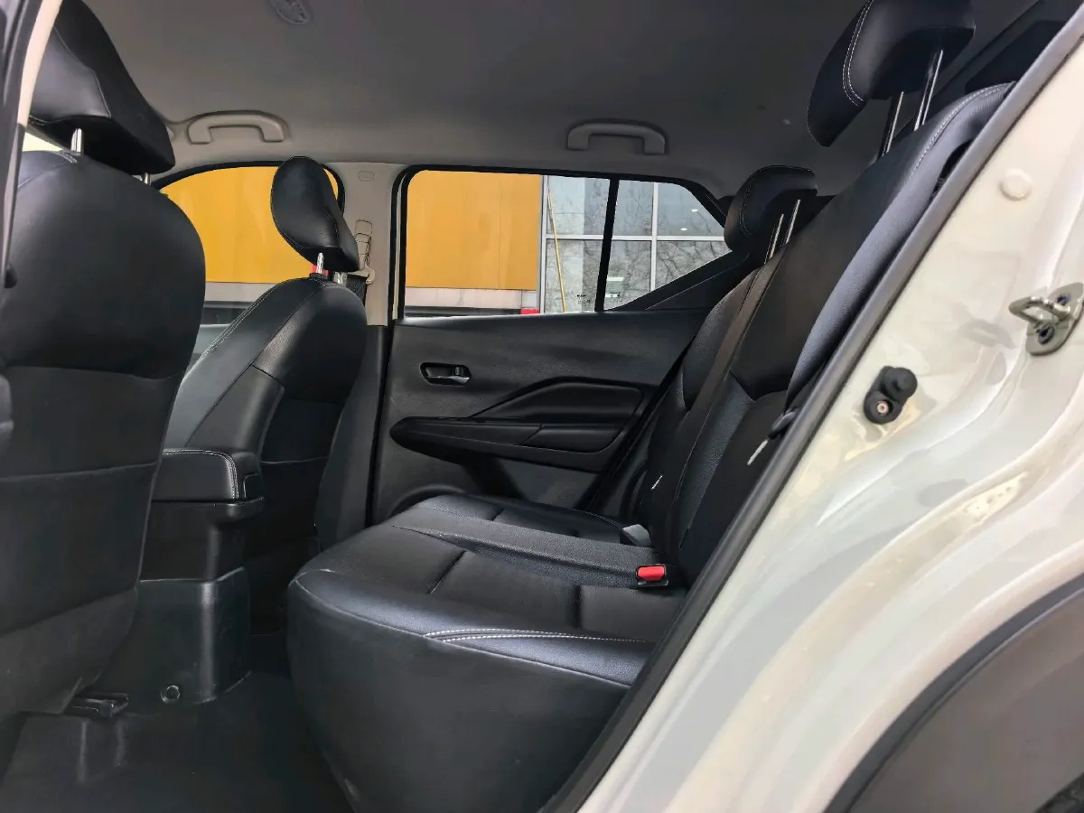 2020 Nissan Kicks 1.5L 124HP L4 CVT,autocango,china used car exporter,china ev exporter,chinese used car exporter,chinese used ev exporter