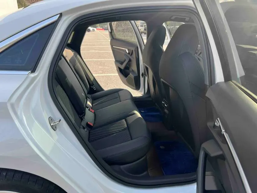 2022 Audi A3 1.4T 150HP L4 7DCT,autocango,china used car exporter,china ev exporter,chinese used car exporter,chinese used ev exporter