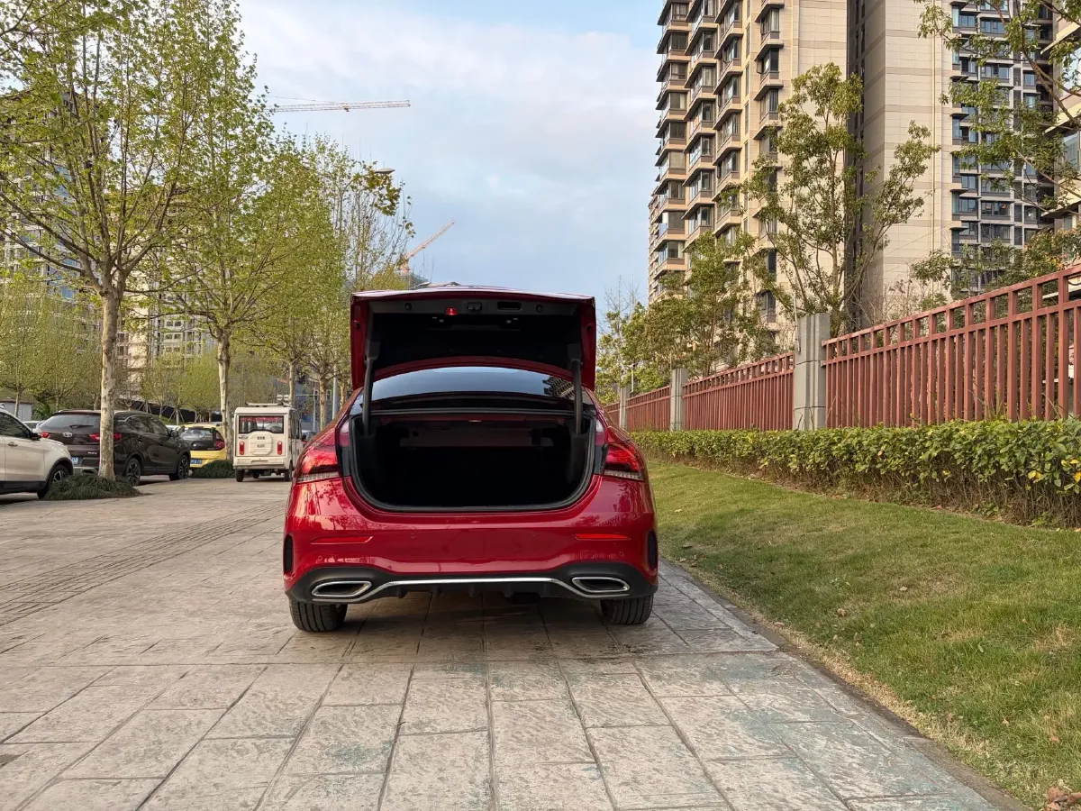 2020 Mercedes-Benz A Class 1.3T 163HP L4 7DCT,autocango,china used car exporter,china ev exporter,chinese used car exporter,chinese used ev exporter