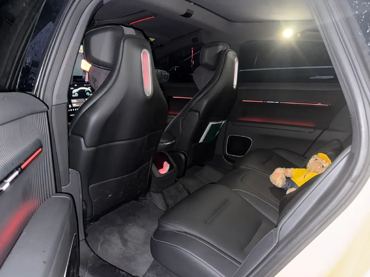 2024 Avatr 12 BEV 94.5KWH,autocango,china used car exporter,china ev exporter,chinese used car exporter,chinese used ev exporter