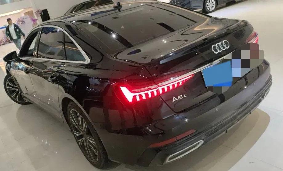 2021 Audi A6L 2.0T 190HP L4 7DCT,autocango,china used car exporter,china ev exporter,chinese used car exporter,chinese used ev exporter
