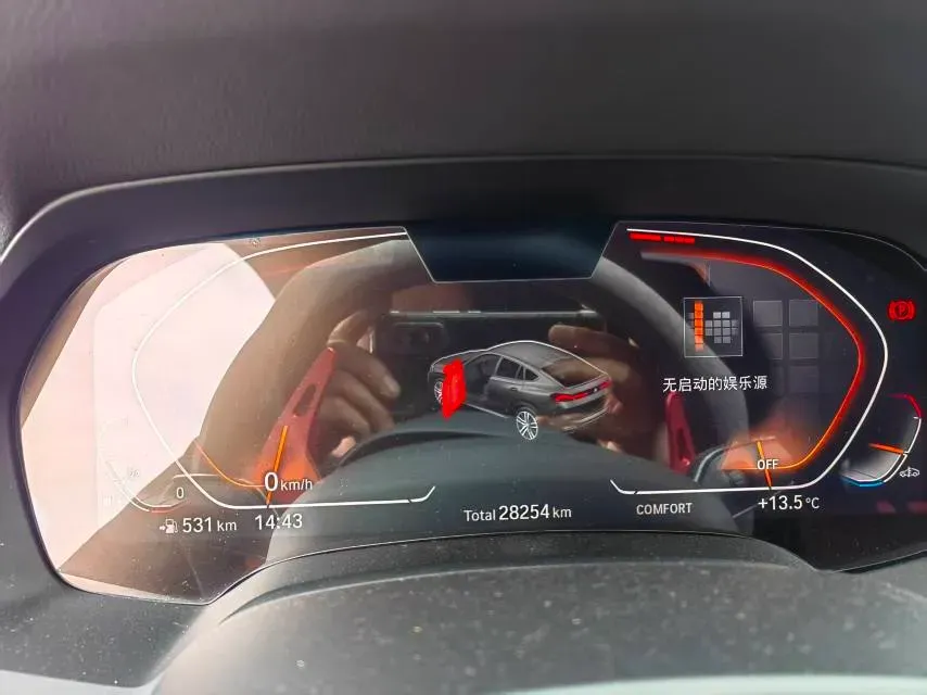 2022 BMW X6 3.0T 340HP L6 8AT,autocango,china used car exporter,china ev exporter,chinese used car exporter,chinese used ev exporter