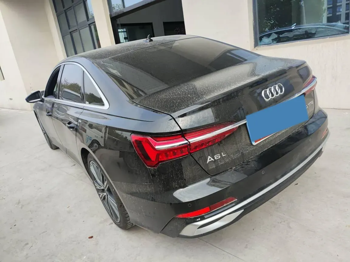 2023 Audi A6L 2.0T 190HP L4 7DCT,autocango,china used car exporter,china ev exporter,chinese used car exporter,chinese used ev exporter