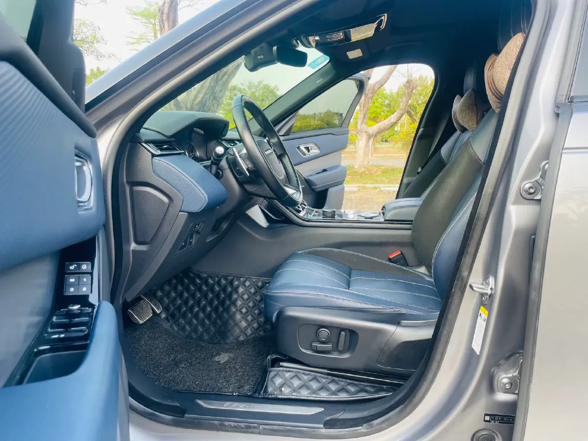 2020 Land Rover Range Rover Velar 2.0T 250HP L4 8AT,autocango,china used car exporter,china ev exporter,chinese used car exporter,chinese used ev exporter