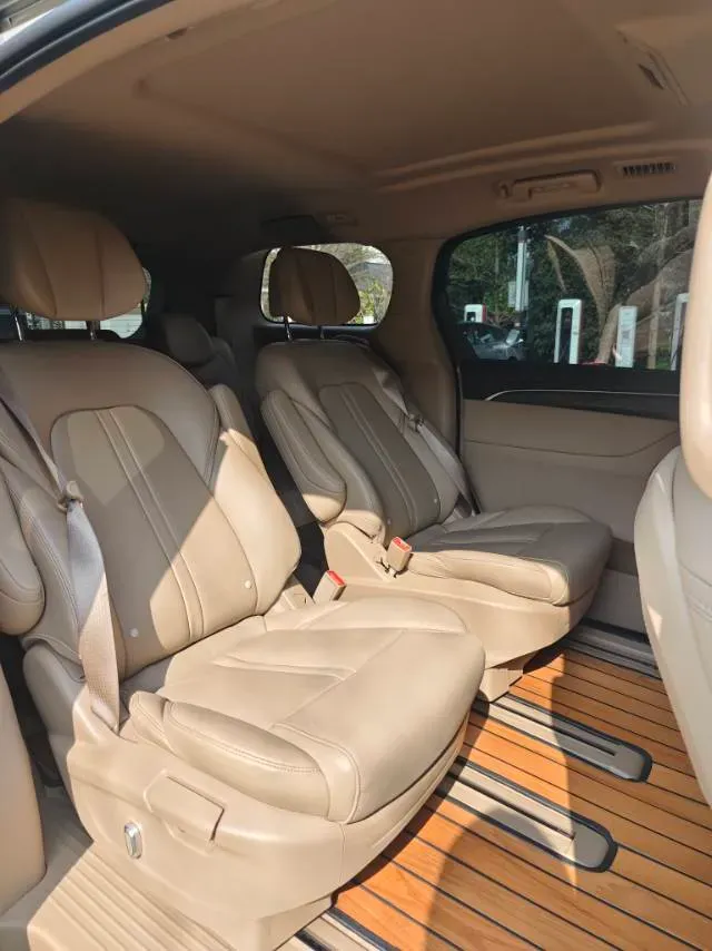 2021 Buick GL8 2.0T 237HP L4 9AT,autocango,china used car exporter,china ev exporter,chinese used car exporter,chinese used ev exporter