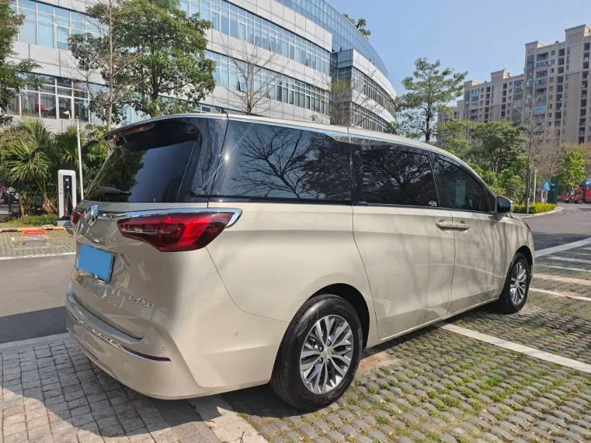 2021 Buick GL8 2.0T 237HP L4 9AT,autocango,china used car exporter,china ev exporter,chinese used car exporter,chinese used ev exporter