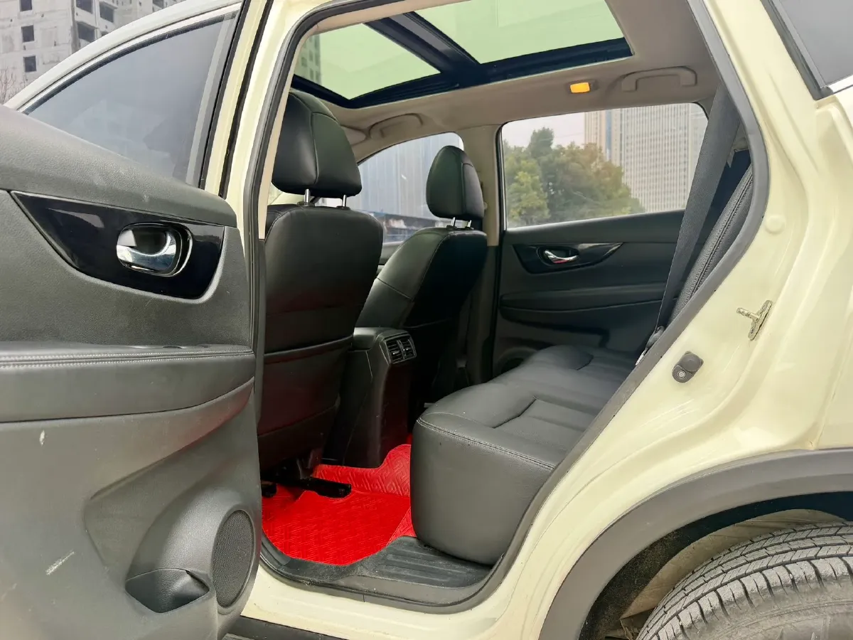 2021 Nissan X-Trail 2.0L 151HP L4 CVT,autocango,china used car exporter,china ev exporter,chinese used car exporter,chinese used ev exporter