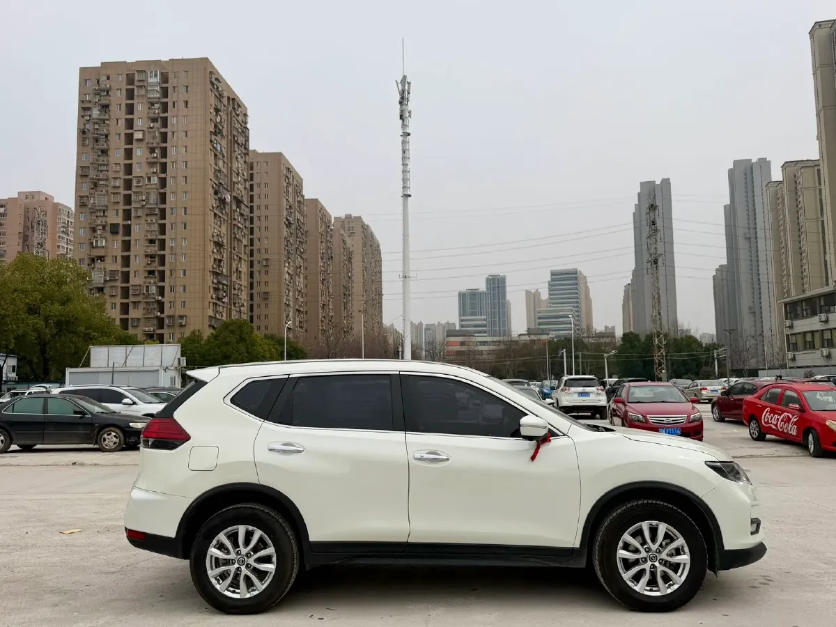 2021 Nissan X-Trail 2.0L 151HP L4 CVT,autocango,china used car exporter,china ev exporter,chinese used car exporter,chinese used ev exporter