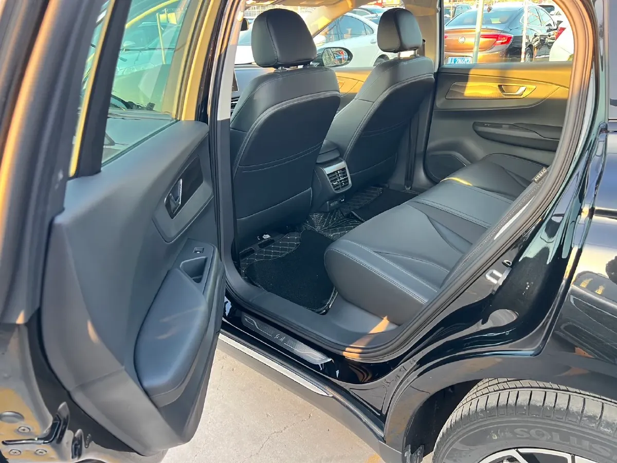 2022 HongQi E-QM5 BEV 54KWH,autocango,china used car exporter,china ev exporter,chinese used car exporter,chinese used ev exporter