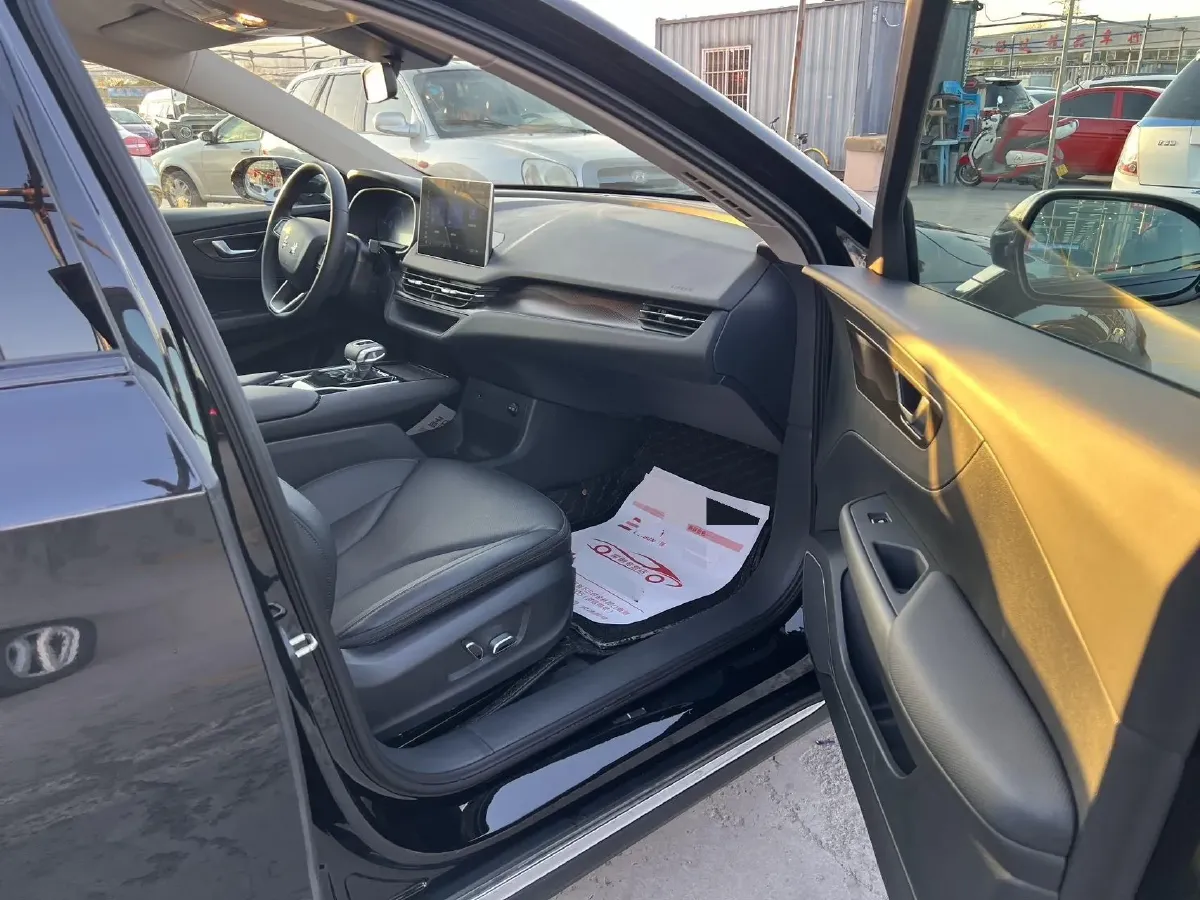 2022 HongQi E-QM5 BEV 54KWH,autocango,china used car exporter,china ev exporter,chinese used car exporter,chinese used ev exporter