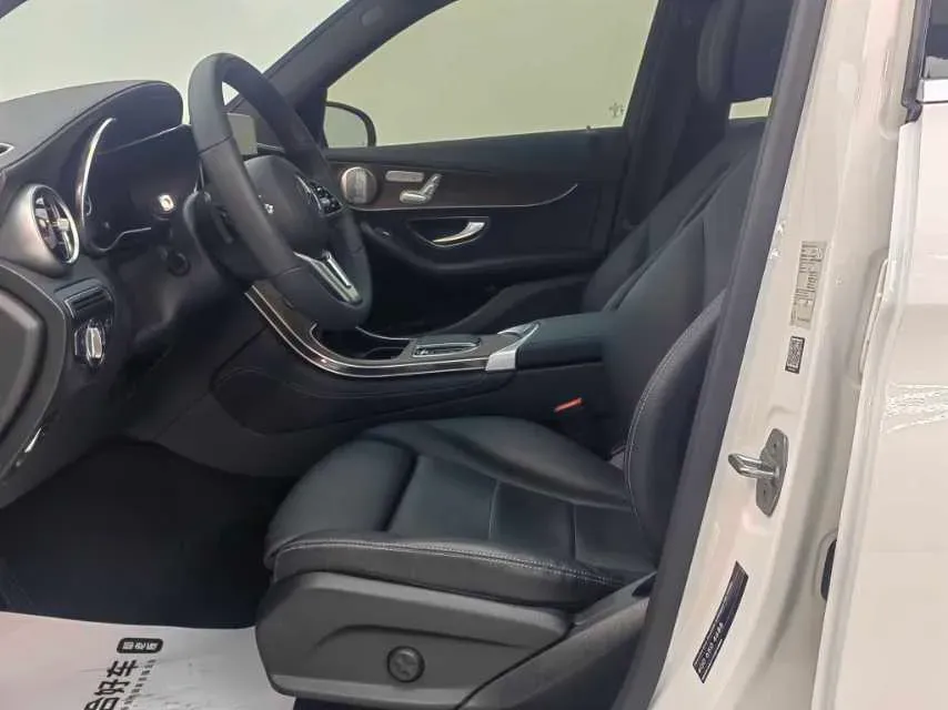 2021 Mercedes-Benz GLC Class 2.0T 258HP L4 9AT,autocango,china used car exporter,china ev exporter,chinese used car exporter,chinese used ev exporter