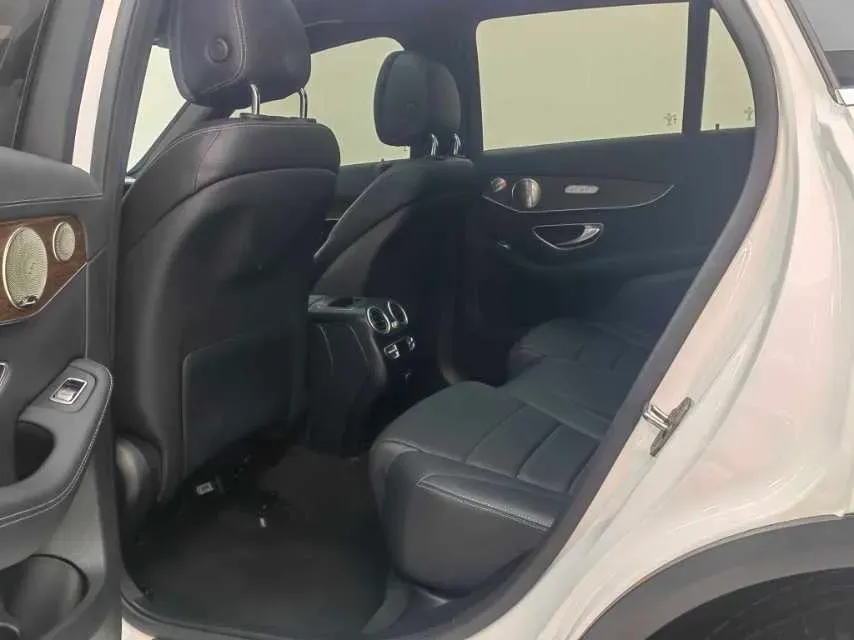 2021 Mercedes-Benz GLC Class 2.0T 258HP L4 9AT,autocango,china used car exporter,china ev exporter,chinese used car exporter,chinese used ev exporter