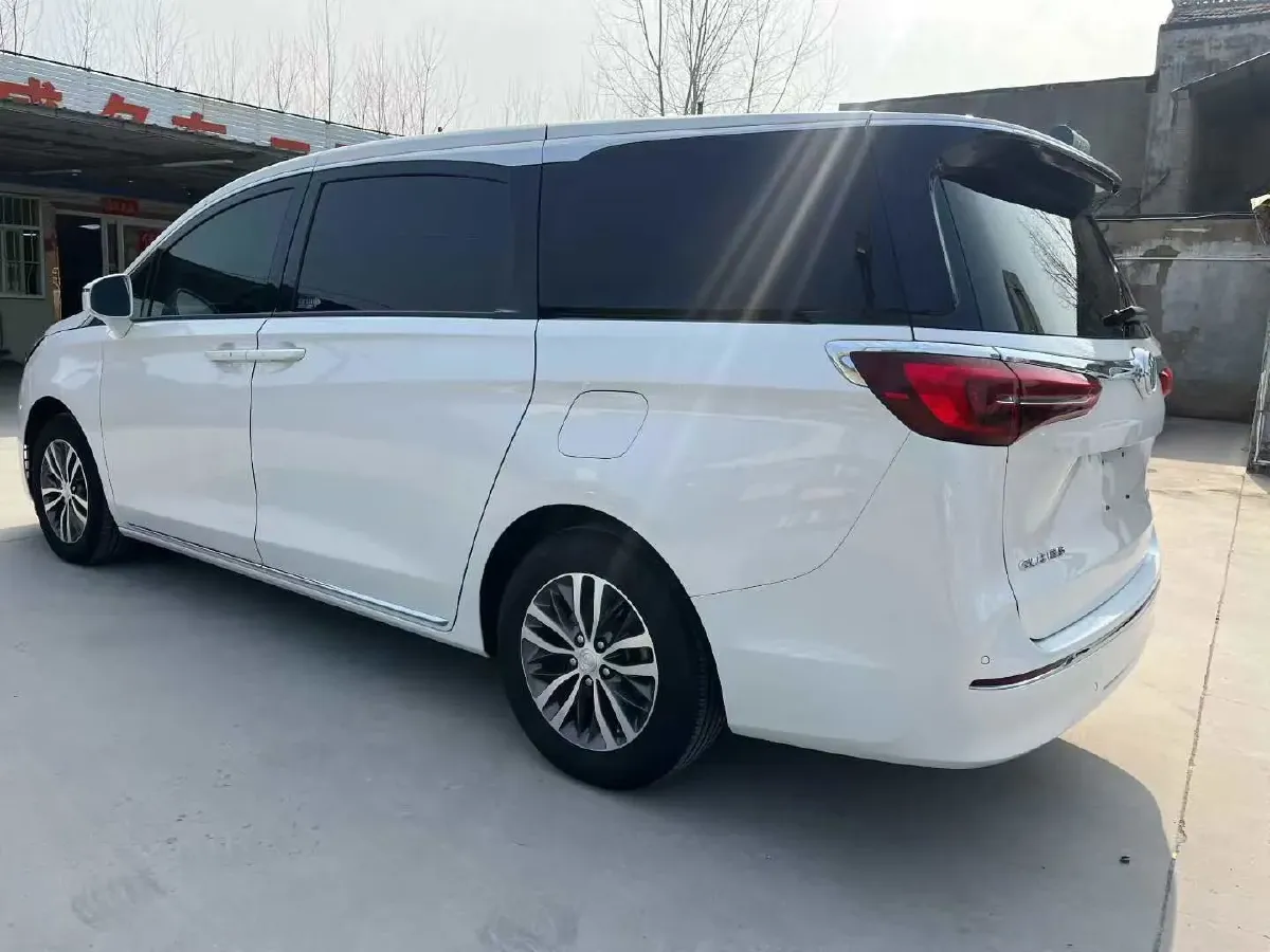 2023 Buick GL8 2.0T 237HP L4 9AT,autocango,china used car exporter,china ev exporter,chinese used car exporter,chinese used ev exporter