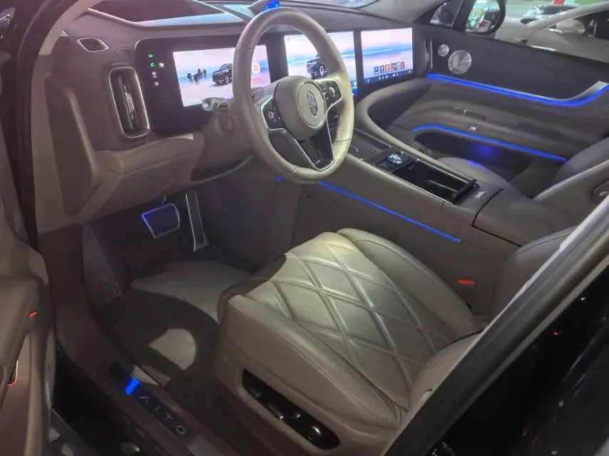 2025 AITO AITO M9 REEV 160HP REEV 52KWH,autocango,china used car exporter,china ev exporter,chinese used car exporter,chinese used ev exporter