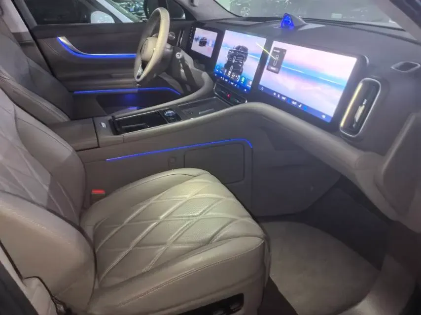 2025 AITO AITO M9 REEV 160HP REEV 52KWH,autocango,china used car exporter,china ev exporter,chinese used car exporter,chinese used ev exporter