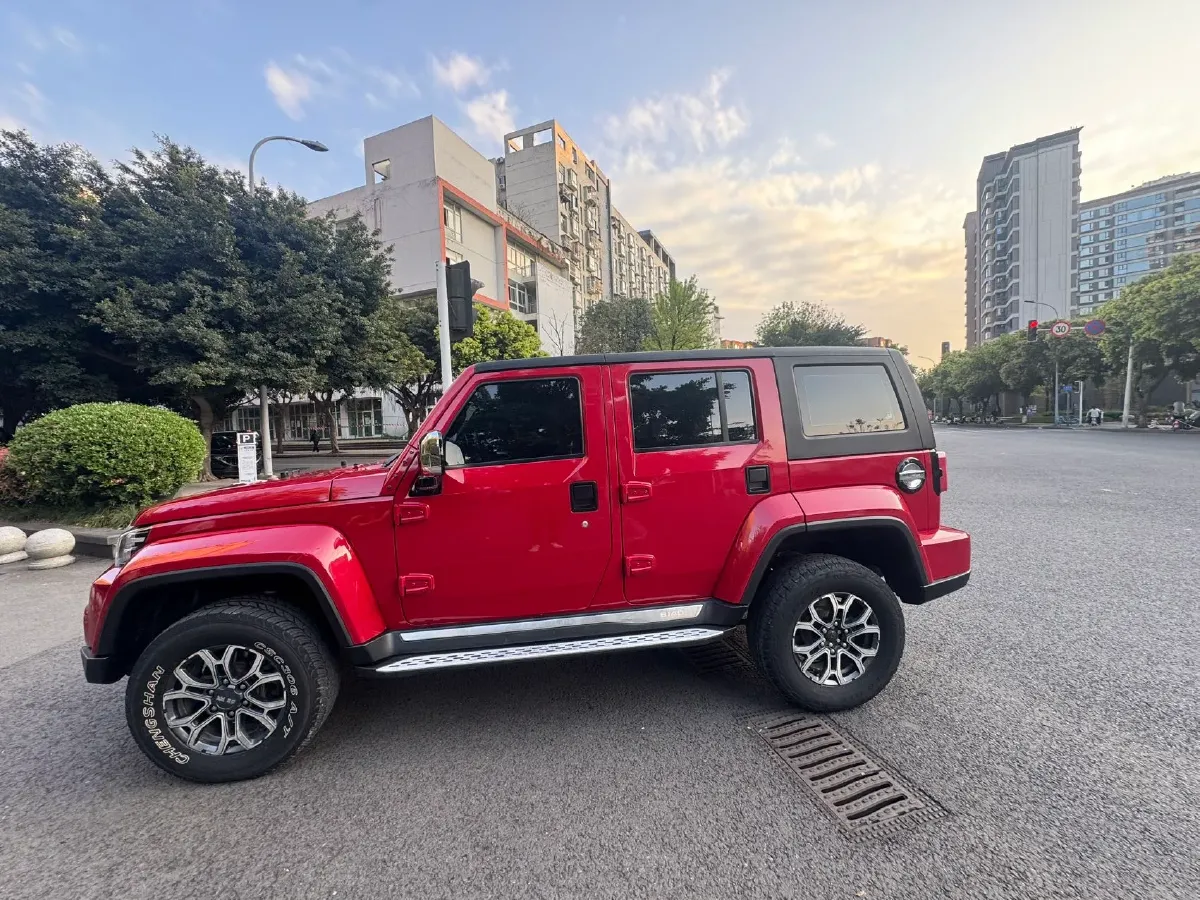 2020 Beijing BJ40 2.0T 224HP L4 8AT,autocango,china used car exporter,china ev exporter,chinese used car exporter,chinese used ev exporter