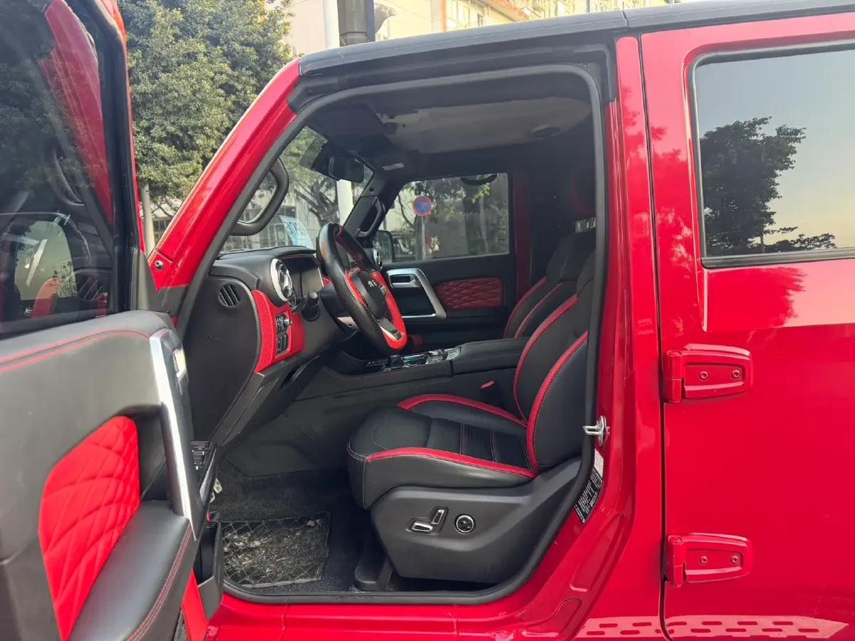 2020 Beijing BJ40 2.0T 224HP L4 8AT,autocango,china used car exporter,china ev exporter,chinese used car exporter,chinese used ev exporter