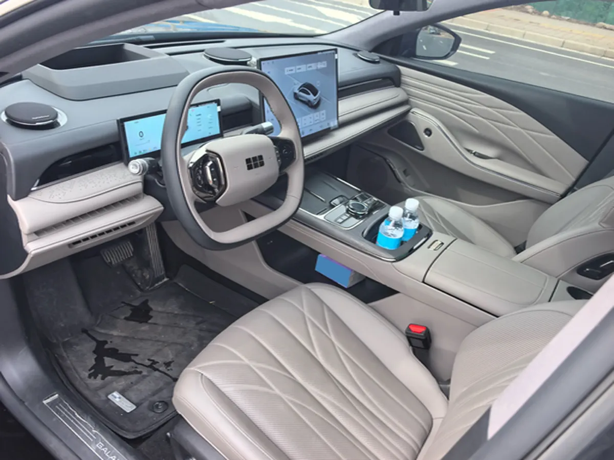 2025 Geely Galaxy Starshine 8 1.5T 163HP L4 3DHT PHEV 27.69KWH,autocango,china used car exporter,china ev exporter,chinese used car exporter,chinese used ev exporter