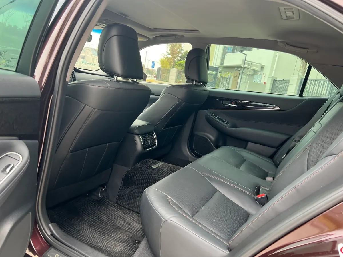 2018 Infiniti Q50L 2.0T 211HP L4 7AT,autocango,china used car exporter,china ev exporter,chinese used car exporter,chinese used ev exporter