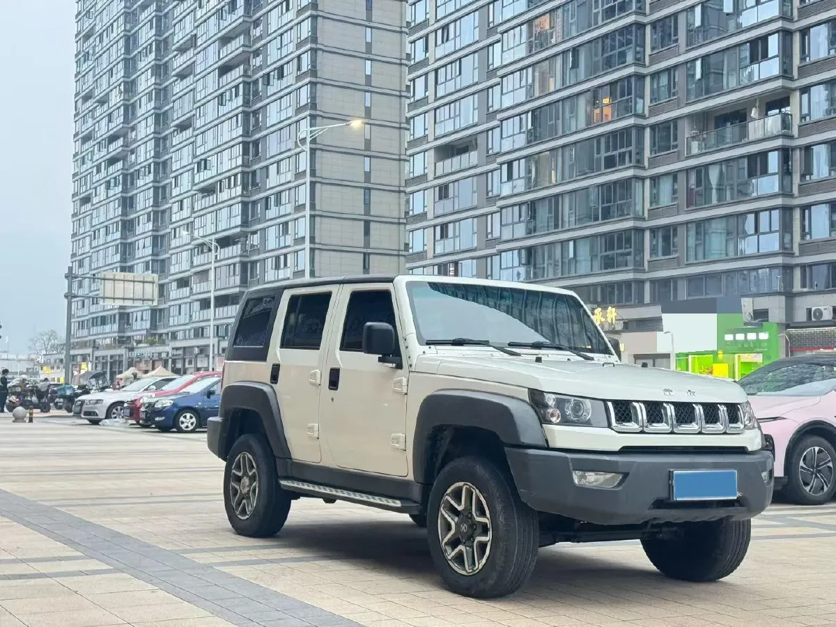 2017 Beijing BJ40 2.3T 250HP L4 6AT,autocango,china used car exporter,china ev exporter,chinese used car exporter,chinese used ev exporter