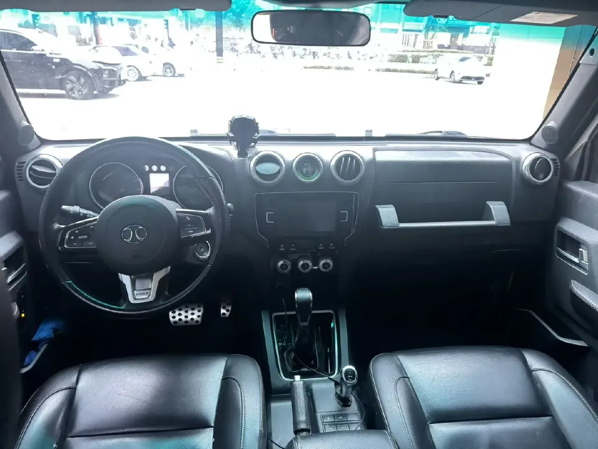 2017 Beijing BJ40 2.3T 250HP L4 6AT,autocango,china used car exporter,china ev exporter,chinese used car exporter,chinese used ev exporter