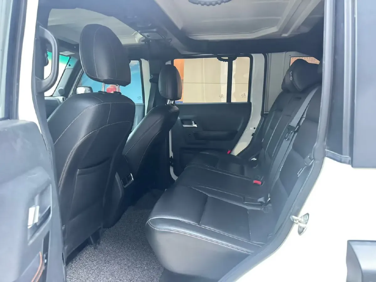 2017 Beijing BJ40 2.3T 250HP L4 6AT,autocango,china used car exporter,china ev exporter,chinese used car exporter,chinese used ev exporter