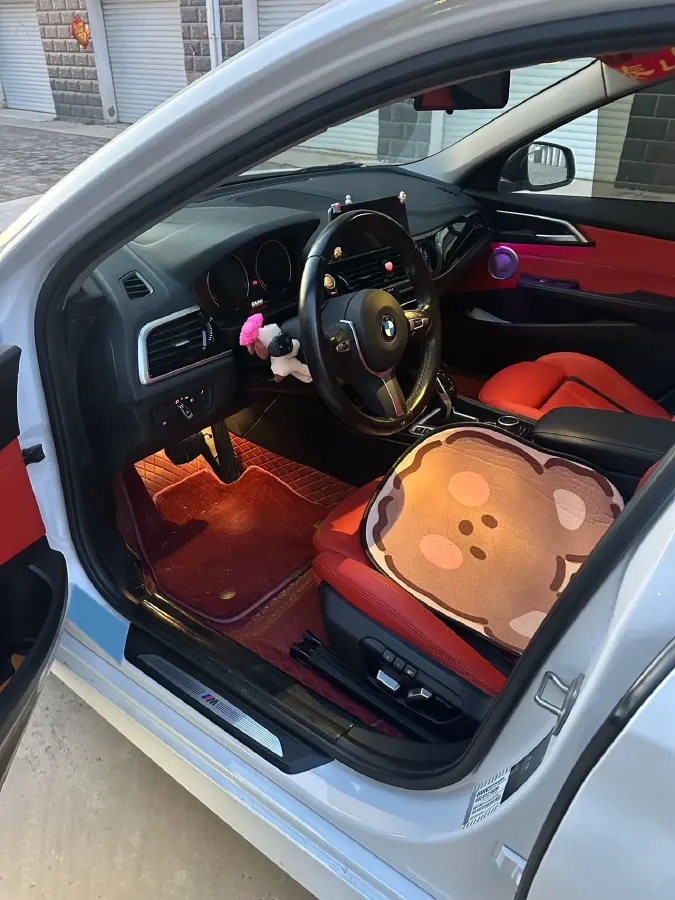 2021 BMW 1 Series 2.0T 192HP L4 7DCT,autocango,china used car exporter,china ev exporter,chinese used car exporter,chinese used ev exporter