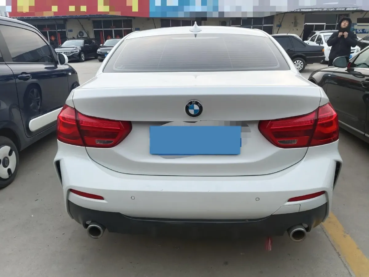 2020 BMW 1 Series 1.5T 140HP L3 7DCT,autocango,china used car exporter,china ev exporter,chinese used car exporter,chinese used ev exporter