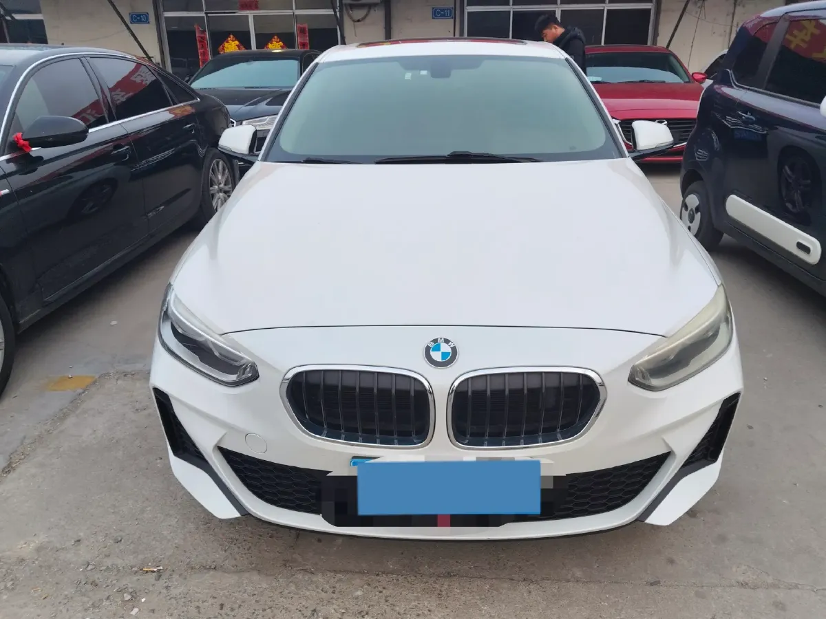 2020 BMW 1 Series 1.5T 140HP L3 7DCT,autocango,china used car exporter,china ev exporter,chinese used car exporter,chinese used ev exporter