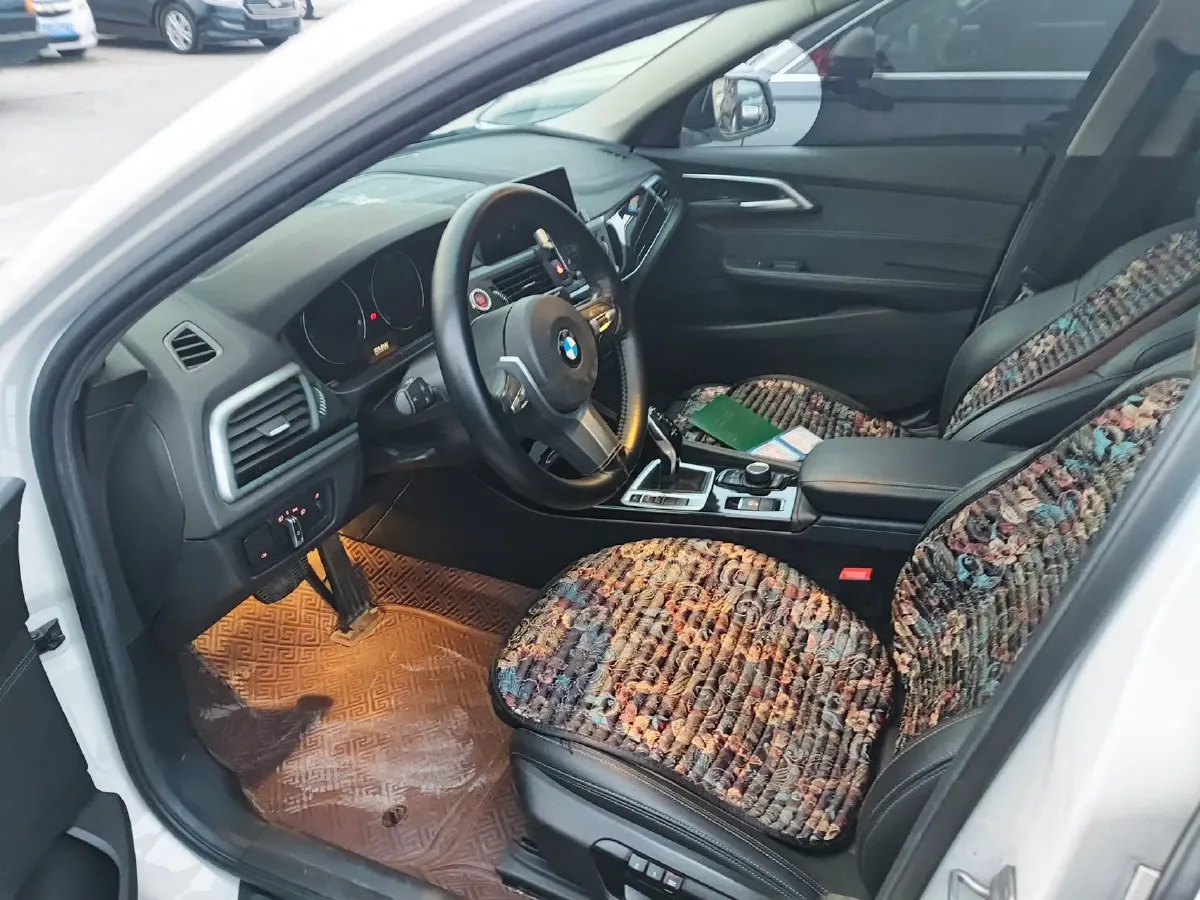 2020 BMW 1 Series 1.5T 140HP L3 7DCT,autocango,china used car exporter,china ev exporter,chinese used car exporter,chinese used ev exporter