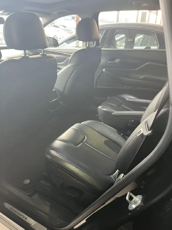 2019 Hyundai Santafe 2.0T 240HP L4 8AT,autocango,china used car exporter,china ev exporter,chinese used car exporter,chinese used ev exporter