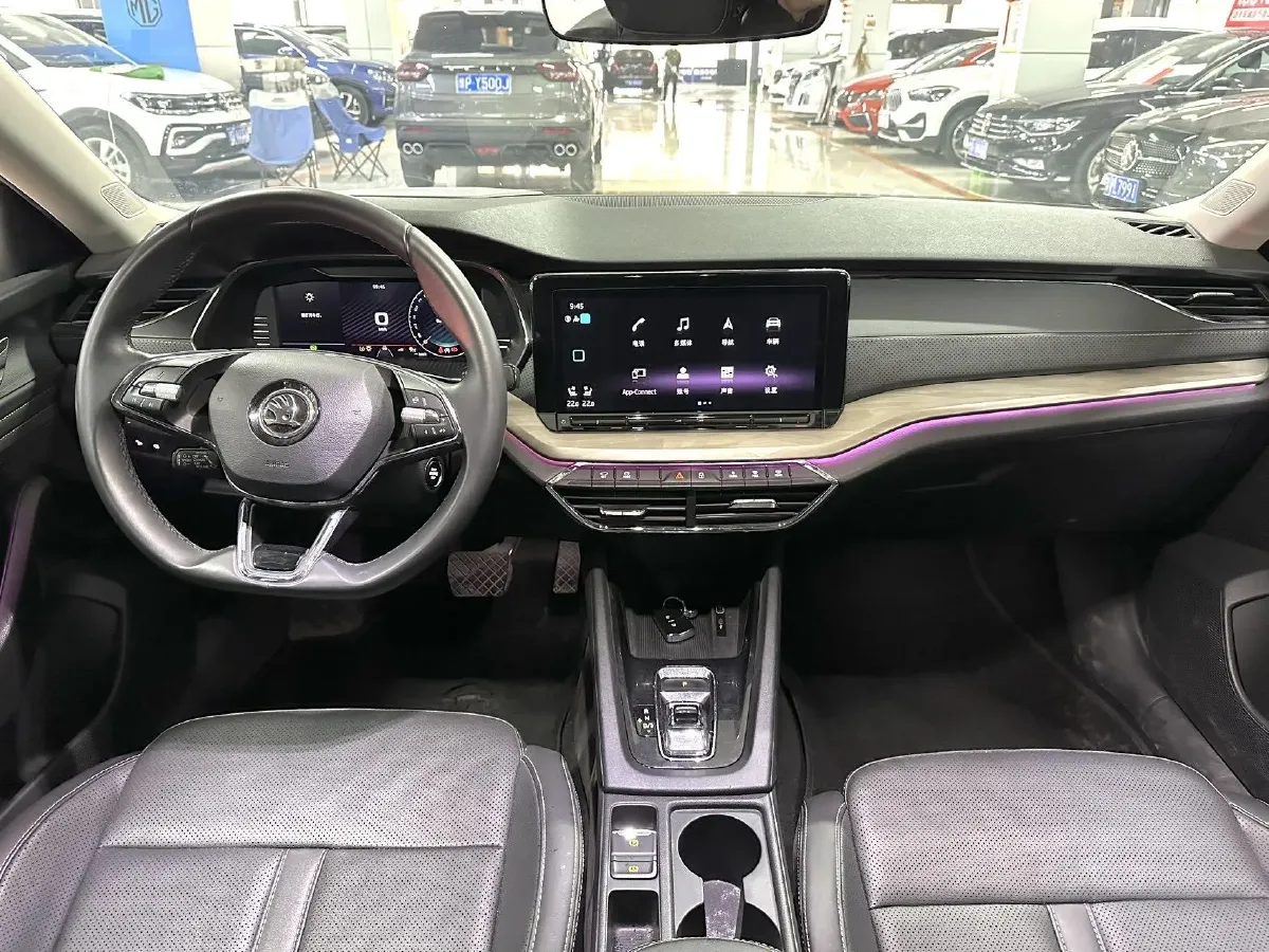 2022 Skoda Octavia 1.4T 150HP L4 7DCT,autocango,china used car exporter,china ev exporter,chinese used car exporter,chinese used ev exporter