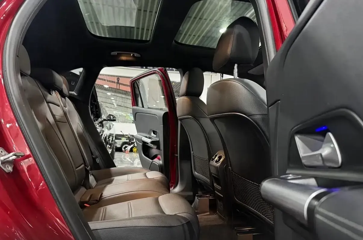 2022 Mercedes-Benz GLA Class 1.3T 136HP L4 7DCT,autocango,china used car exporter,china ev exporter,chinese used car exporter,chinese used ev exporter