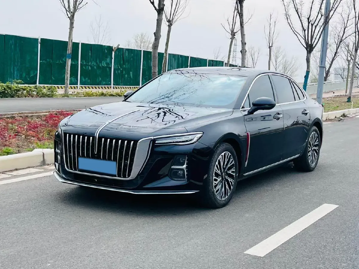 2025 HongQi H5 1.5T 169HP L4 1DHT Hybrid,autocango,china used car exporter,china ev exporter,chinese used car exporter,chinese used ev exporter