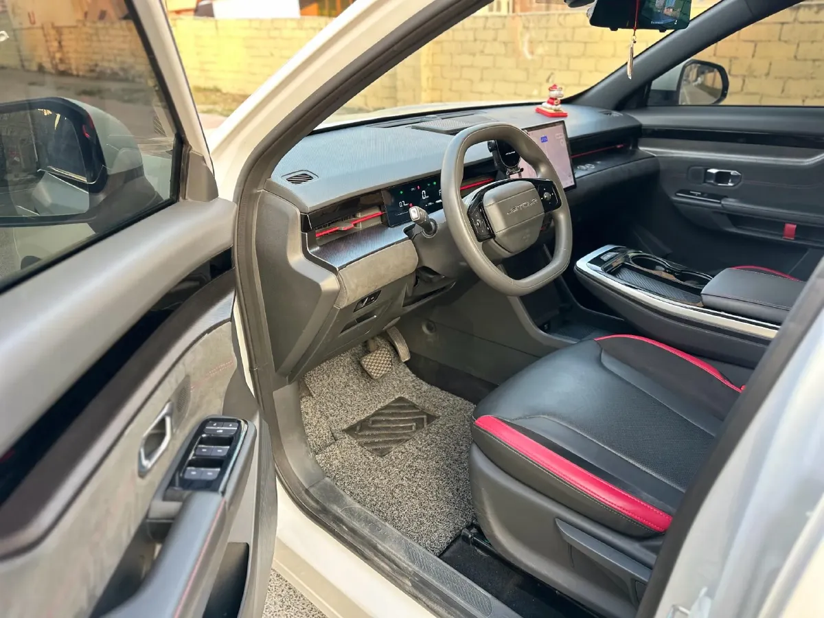 2022 Jetour DASHING 1.6T 197HP L4 7DCT,autocango,china used car exporter,china ev exporter,chinese used car exporter,chinese used ev exporter