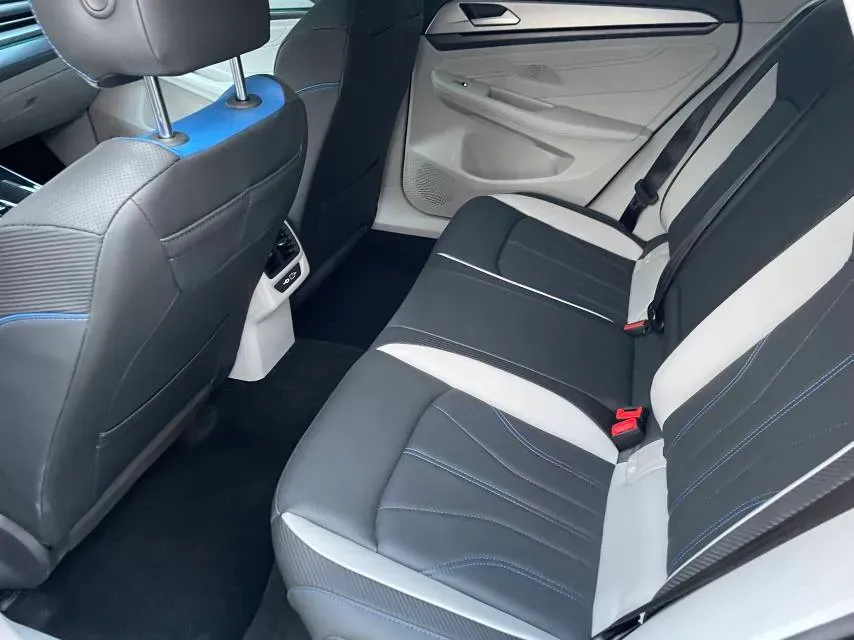 2023 Volkswagen Lamando 1.4T 150HP L4 7DCT,autocango,china used car exporter,china ev exporter,chinese used car exporter,chinese used ev exporter