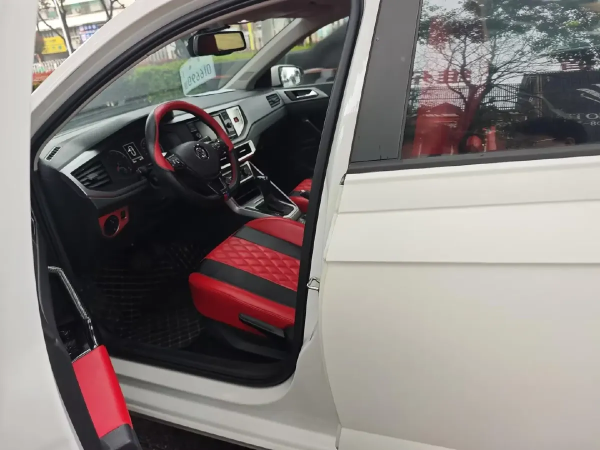 2019 Volkswagen Polo 1.5L 113HP L4 6AT,autocango,china used car exporter,china ev exporter,chinese used car exporter,chinese used ev exporter