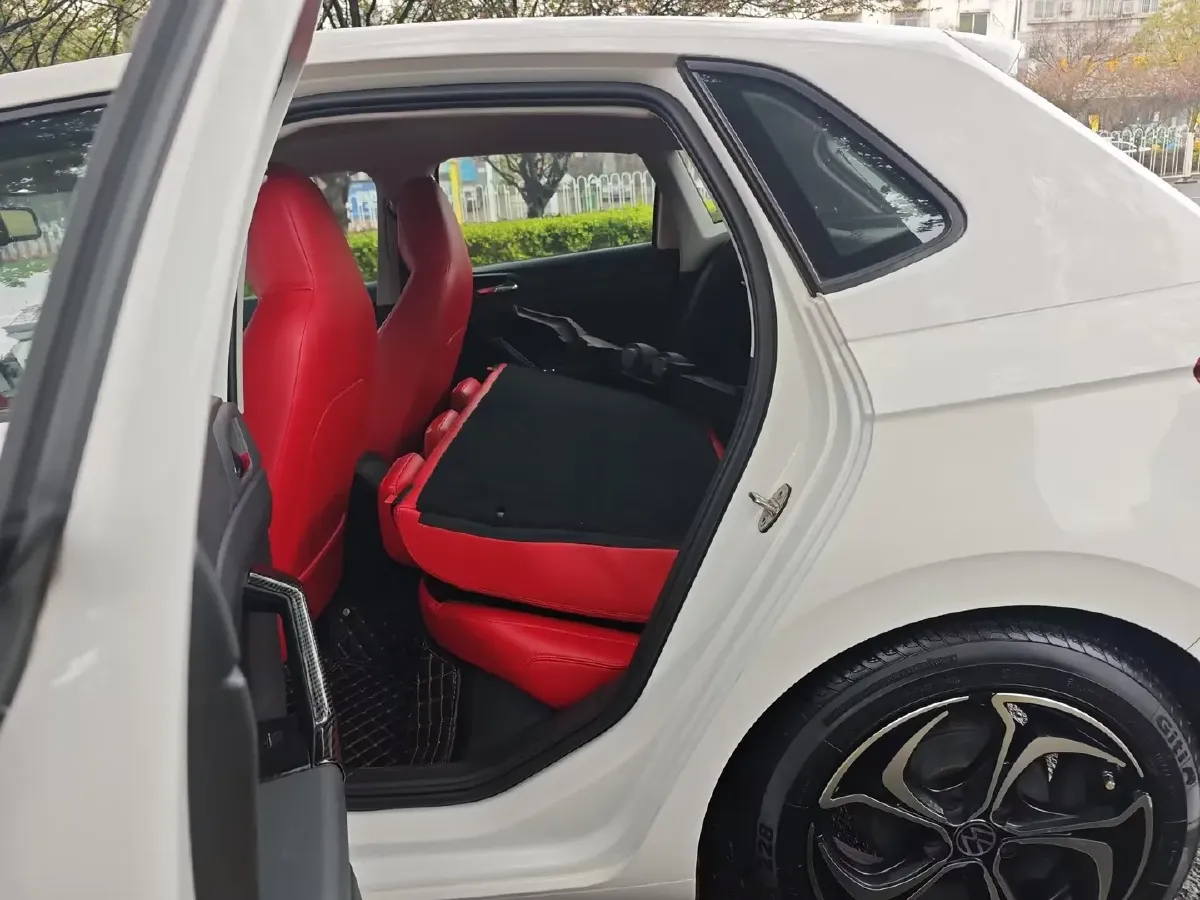 2019 Volkswagen Polo 1.5L 113HP L4 6AT,autocango,china used car exporter,china ev exporter,chinese used car exporter,chinese used ev exporter