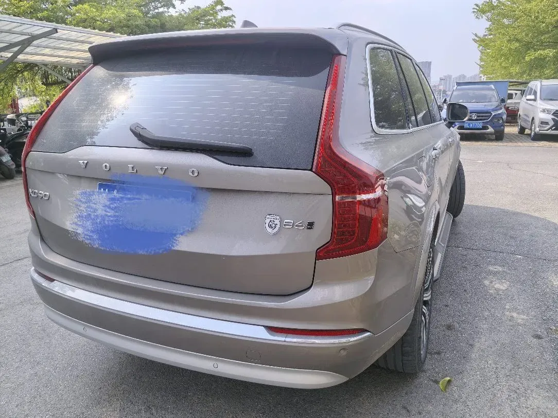 2022 Volvo XC90 2.0T 250HP L4 8AT,autocango,china used car exporter,china ev exporter,chinese used car exporter,chinese used ev exporter