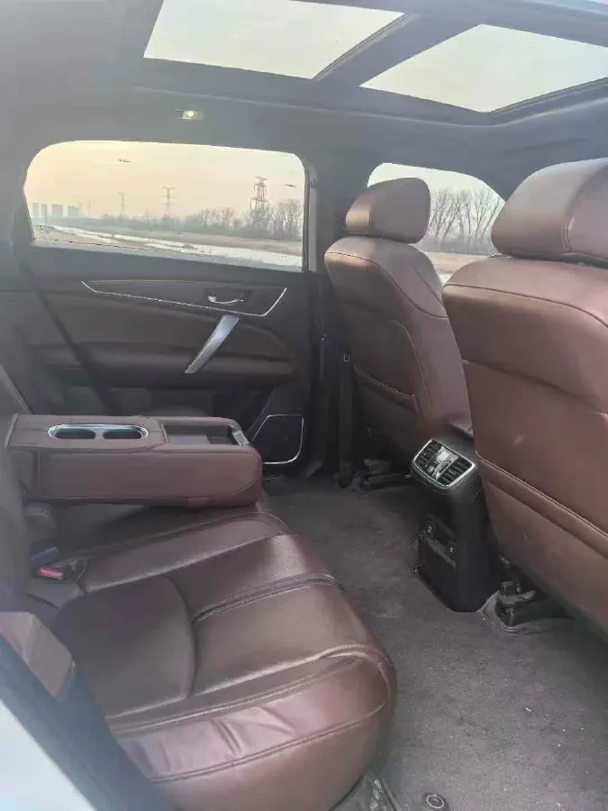 2020 Honda UR-V 2.0T 272HP L4 9AT,autocango,china used car exporter,china ev exporter,chinese used car exporter,chinese used ev exporter