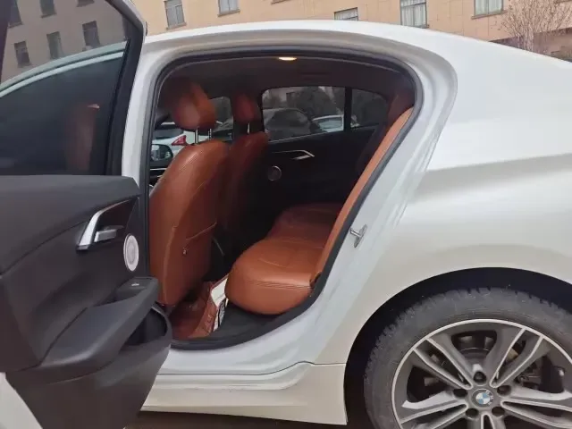 2023 BMW 1 Series 1.5T 136HP L3 7DCT,autocango,china used car exporter,china ev exporter,chinese used car exporter,chinese used ev exporter