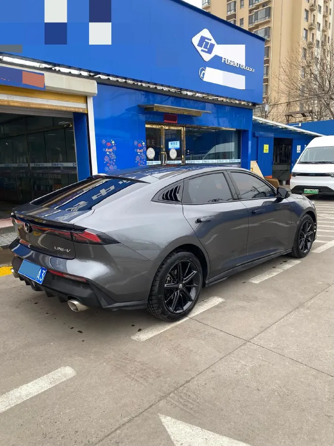 2023 ChangAn UNI-V 1.5T 188HP L4 7DCT,autocango,china used car exporter,china ev exporter,chinese used car exporter,chinese used ev exporter