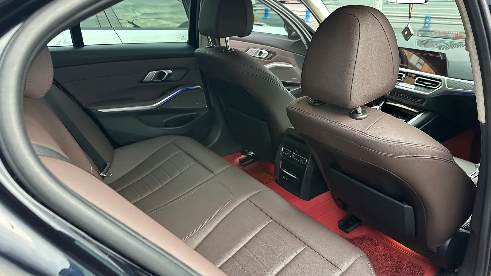 2021 BMW 3 Series 2.0T 184HP L4 8AT,autocango,china used car exporter,china ev exporter,chinese used car exporter,chinese used ev exporter