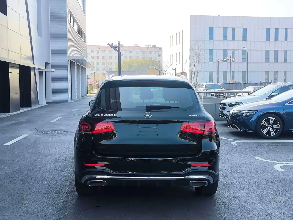 2022 Mercedes-Benz GLC Class 2.0T 197HP L4 9AT,autocango,china used car exporter,china ev exporter,chinese used car exporter,chinese used ev exporter