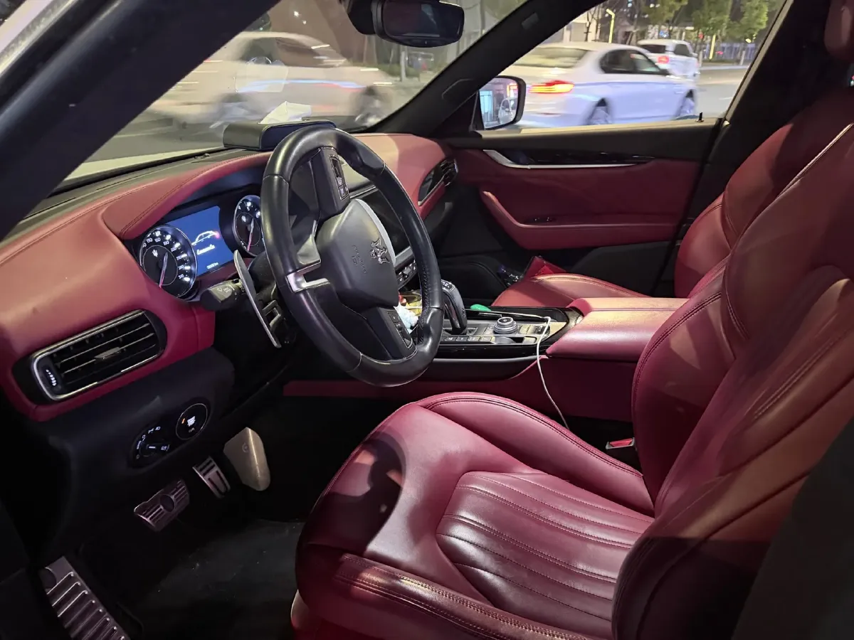 2021 Maserati Levante 3.0T 350HP V6 8AT,autocango,china used car exporter,china ev exporter,chinese used car exporter,chinese used ev exporter