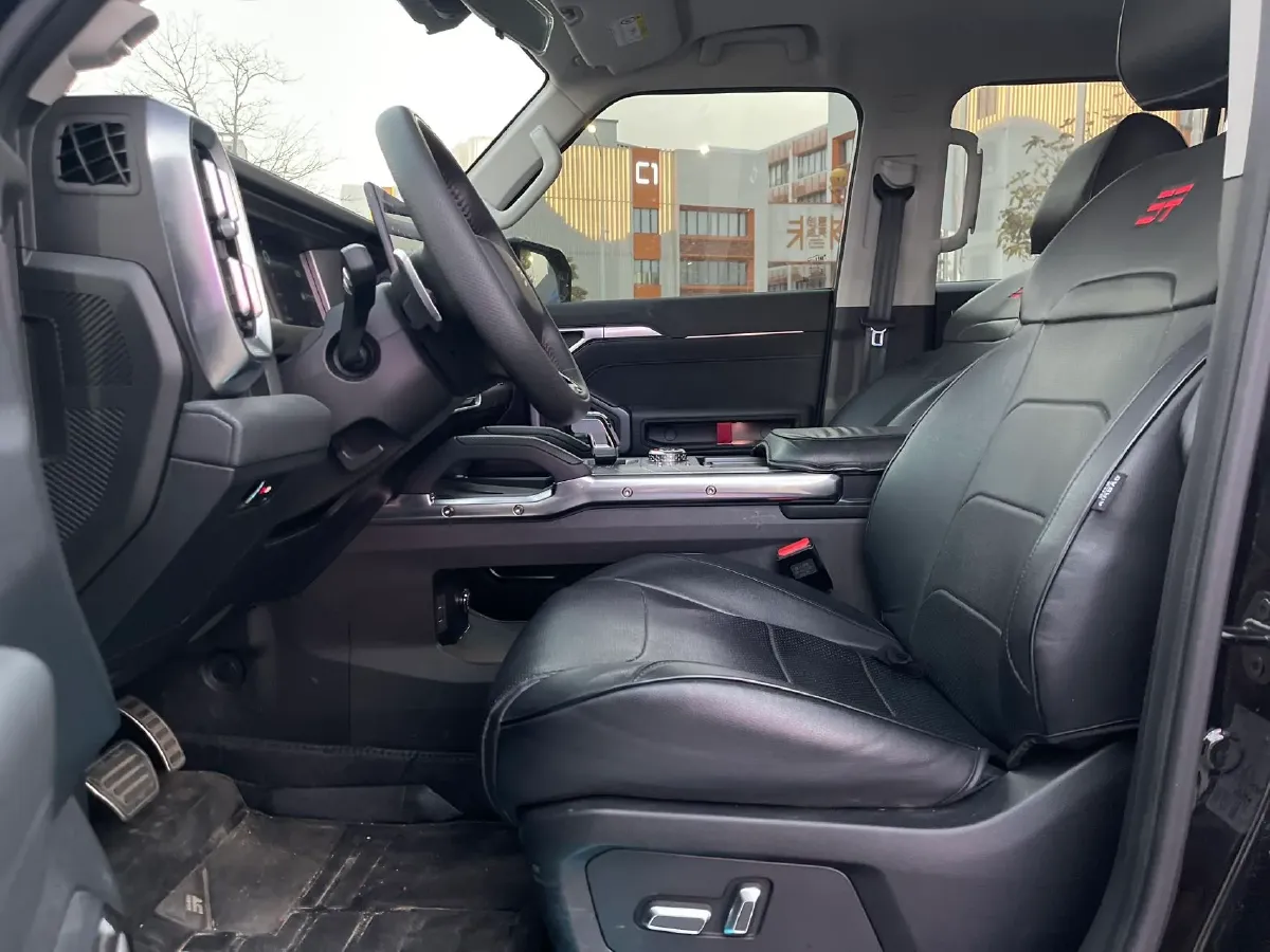 2023 Jetour Traveller 2.0T 254HP L4 8AT,autocango,china used car exporter,china ev exporter,chinese used car exporter,chinese used ev exporter