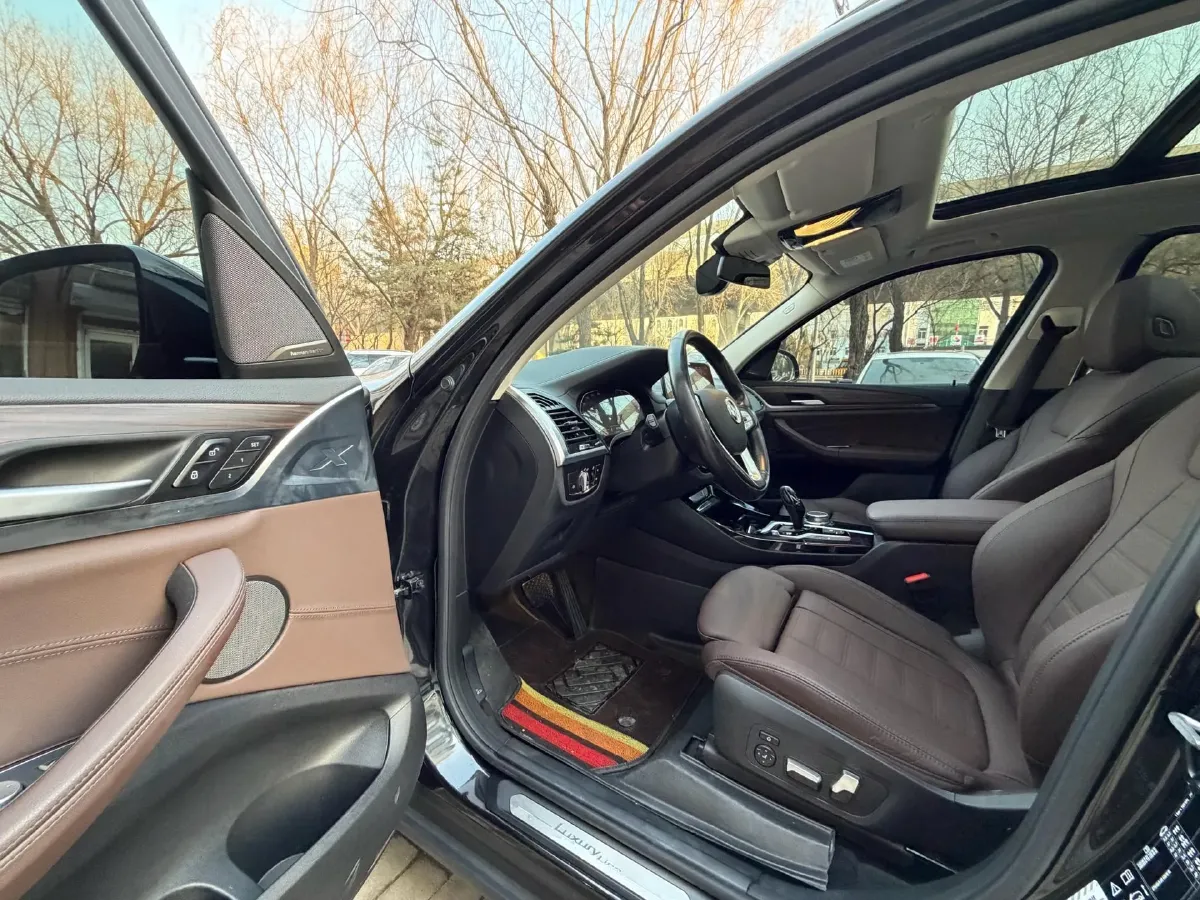 2021 BMW X3 2.0T 224HP L4 8AT,autocango,china used car exporter,china ev exporter,chinese used car exporter,chinese used ev exporter